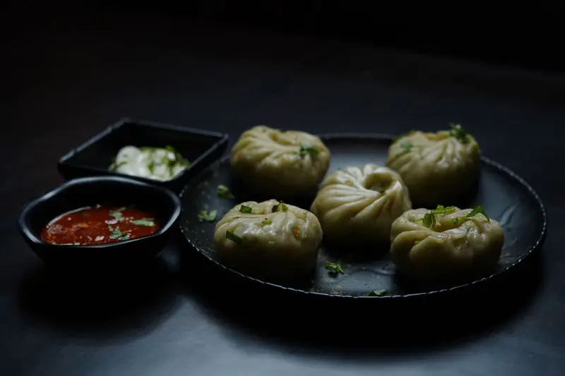 Momos