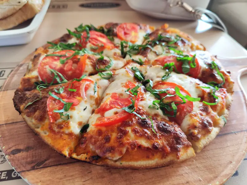 Pizza Margherita Maison