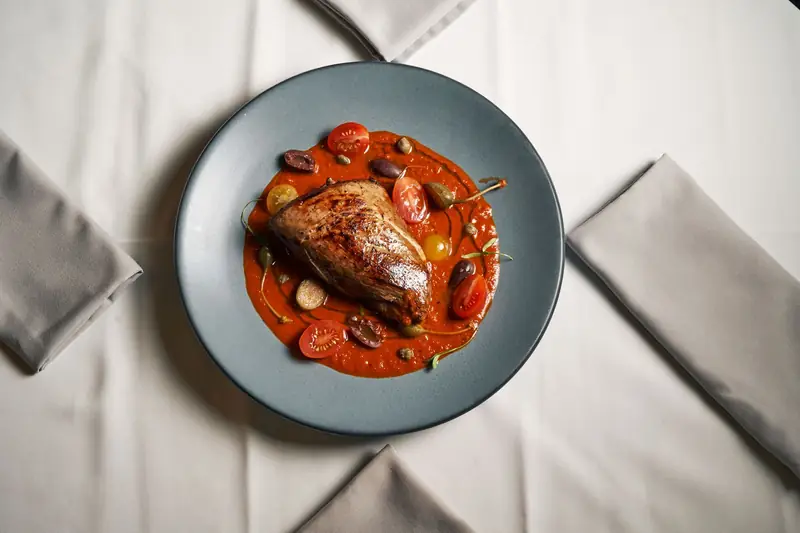 Poulet aux Olives et Tomates